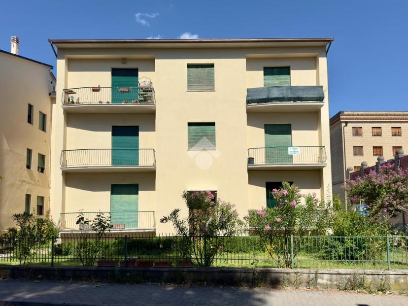 Trilocale in Via Scipione Lapi 10, Città di Castello — foto 4 di 4