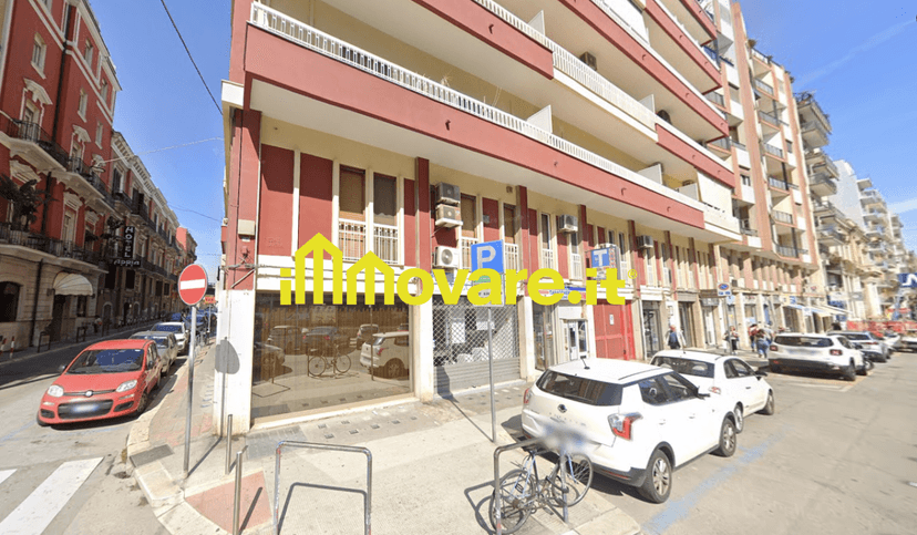 Quadrilocale in Piazza Luigi di Savoia 30, Bari
