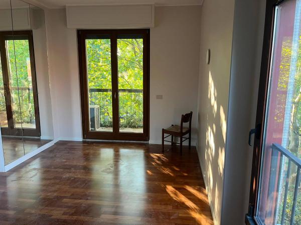 Trilocale in Viale Federico Caprilli 7, Milano