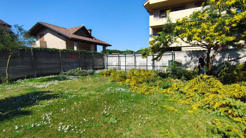 Trilocale in Via Tagliabue 71, Desio — foto 2 di 5