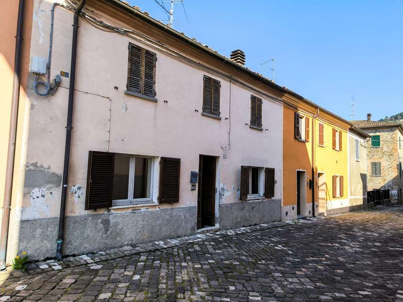 Casa indipendente in Via Roma, Sassocorvaro Auditore — foto 2 di 5