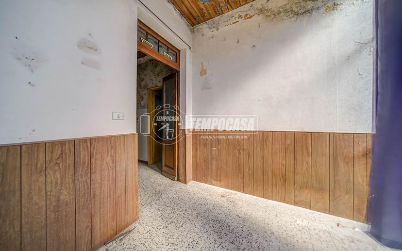 Villa in Via Isonzo 36, Azzate — foto 3 di 5