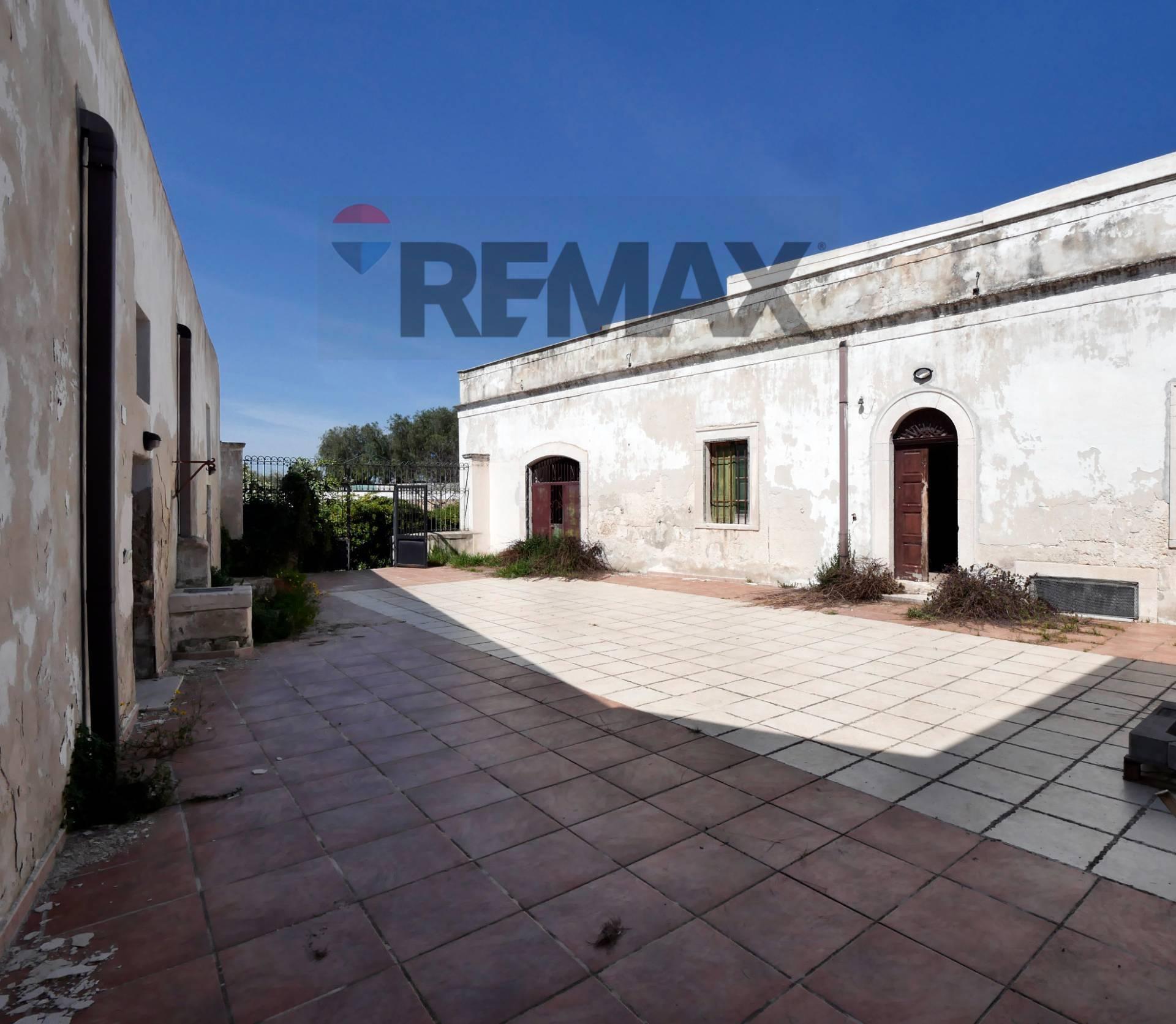 Rustico in Strada Rurale Santa Lucia Snc, Bari