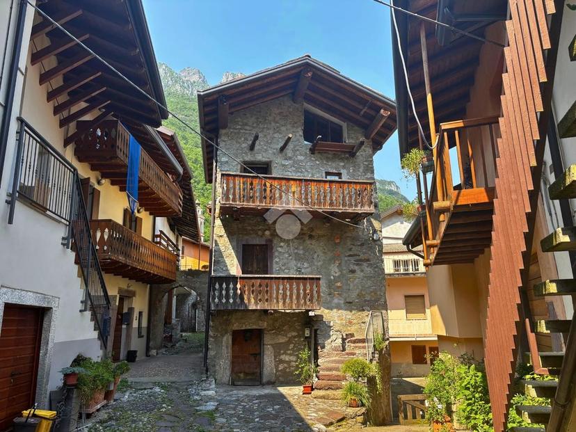 Casa indipendente in Vicolo Sito 6, Darfo Boario Terme — foto 5 di 5