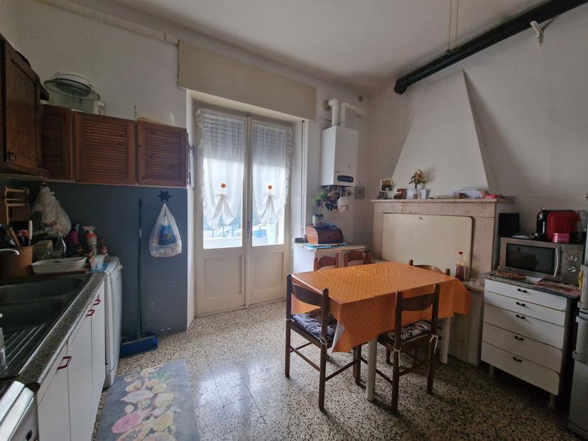 Appartamento in Viale dei Giardini  2, Amelia — foto 3 di 5
