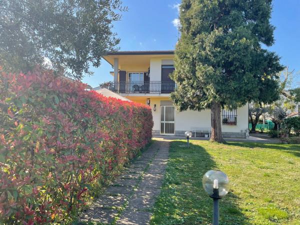 Villa bifamiliare in Via Zoppa 1/F, Imola