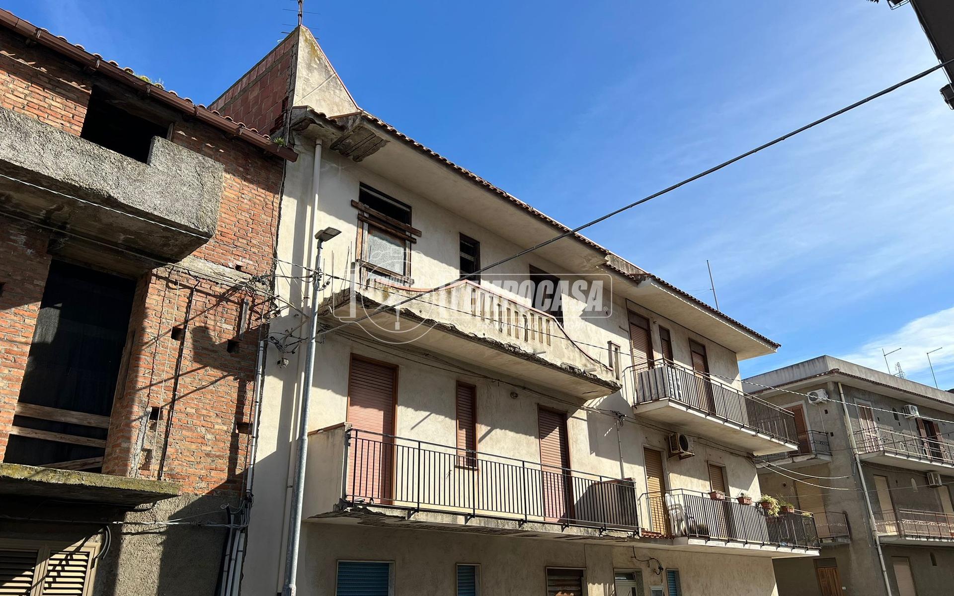 Quadrilocale in Via Giuseppe Verdi 11, Rometta