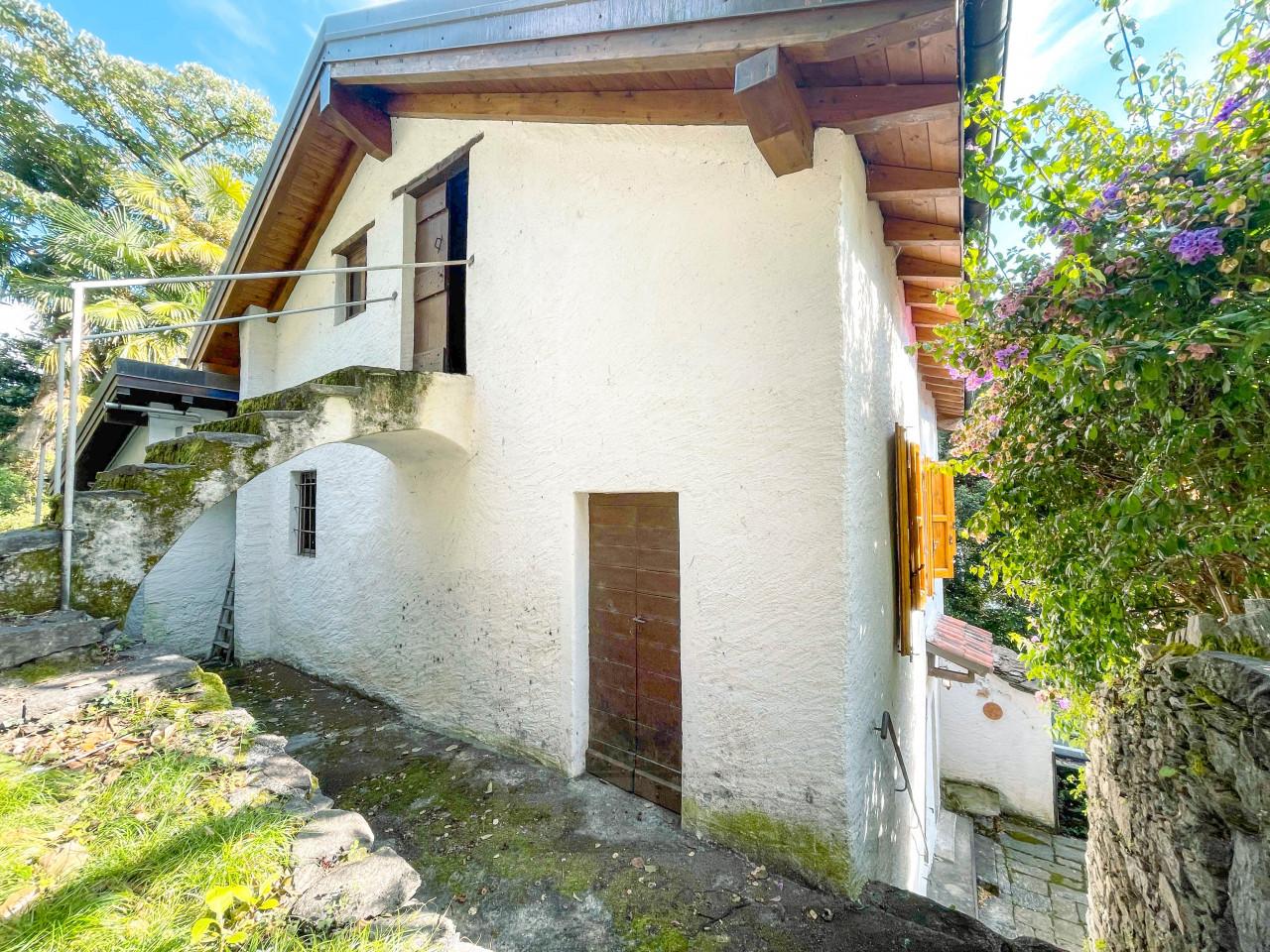 Casa indipendente in Via Roma, 141, Cannero Riviera