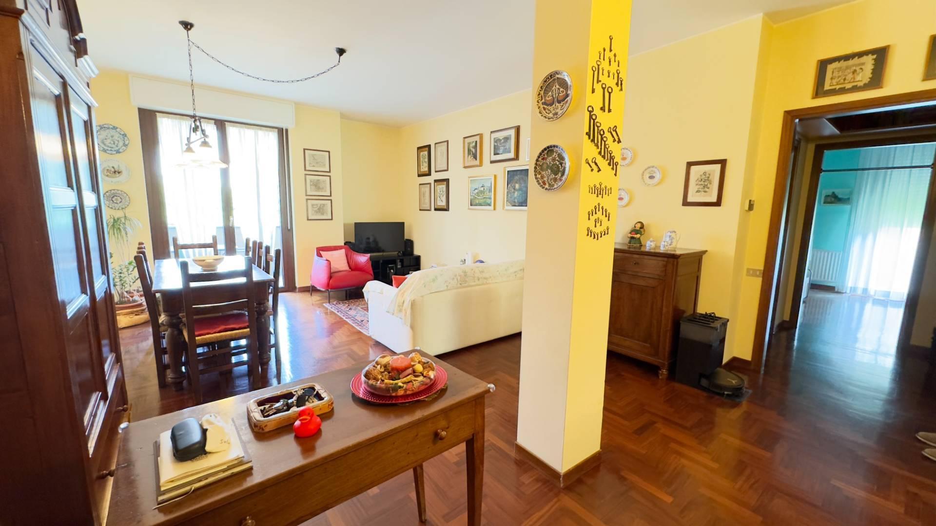 Quadrilocale in Via Rota 30, Vimercate