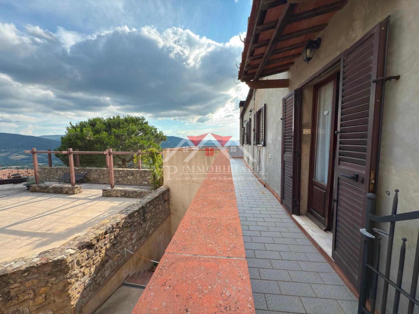 Quadrilocale, Castelnuovo di Val di Cecina
