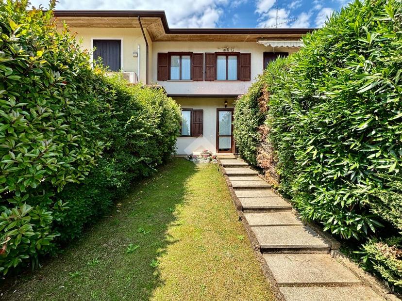 Villa a schiera in Via Caduti del Lavoro 6, Rodengo Saiano — foto 2 di 5