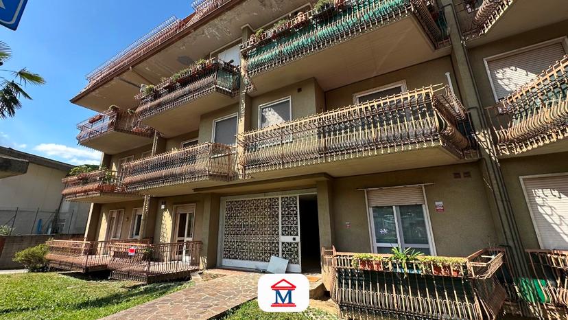 Trilocale in Via Aldo Moro, Villa d'Almè