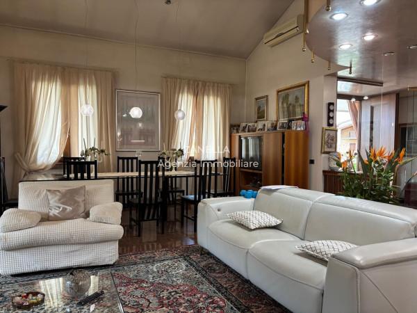 Villa in Via Edmondo De Amicis, Castelfranco Veneto — foto 2 di 5