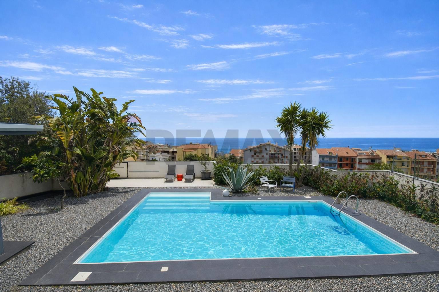 Villa in Vico Primo/Via Savoca 36, Santa Teresa di Riva
