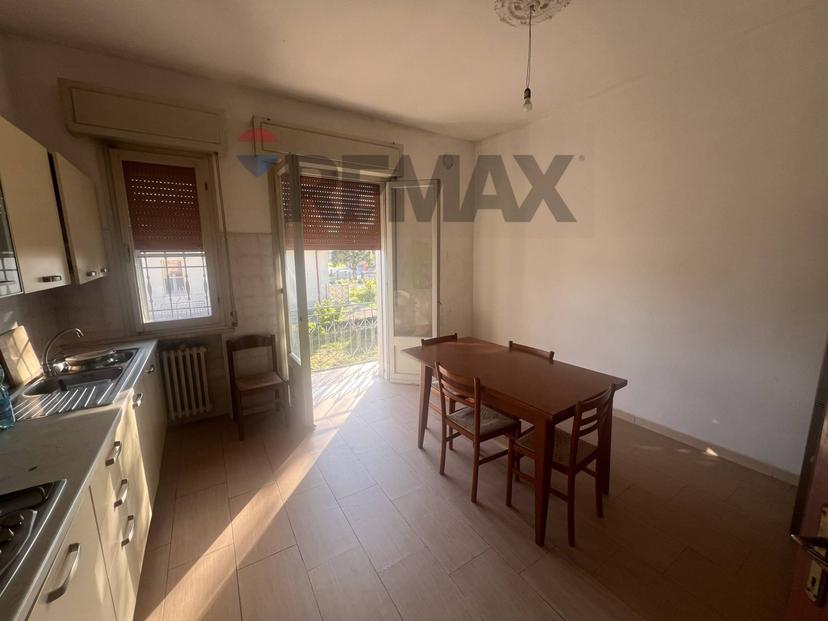 Villa in Via Milazzo 91, Sermide e Felonica — foto 3 di 5