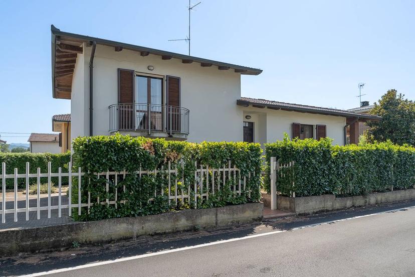 Villa in Strada Tre Noci 6, Casteggio — foto 5 di 5