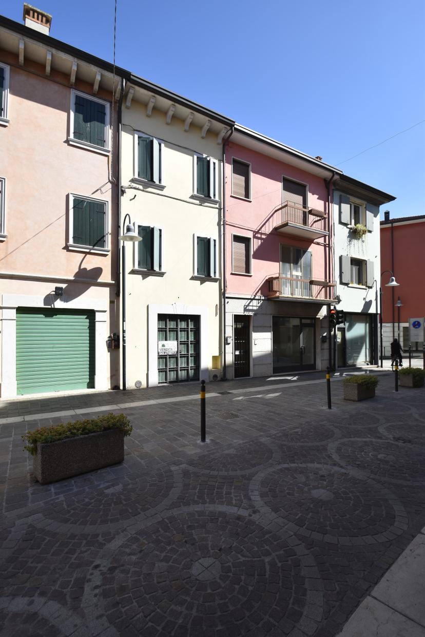 Villa a schiera in Corso Giuseppe Mazzini 112, Bussolengo — foto 3 di 5