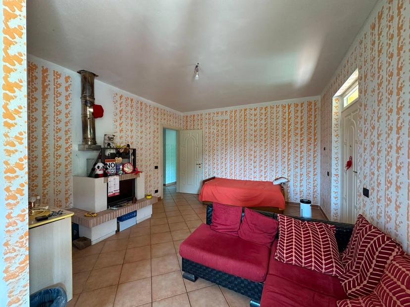 Villa in Località Bianchi, Lugagnano Val d'Arda