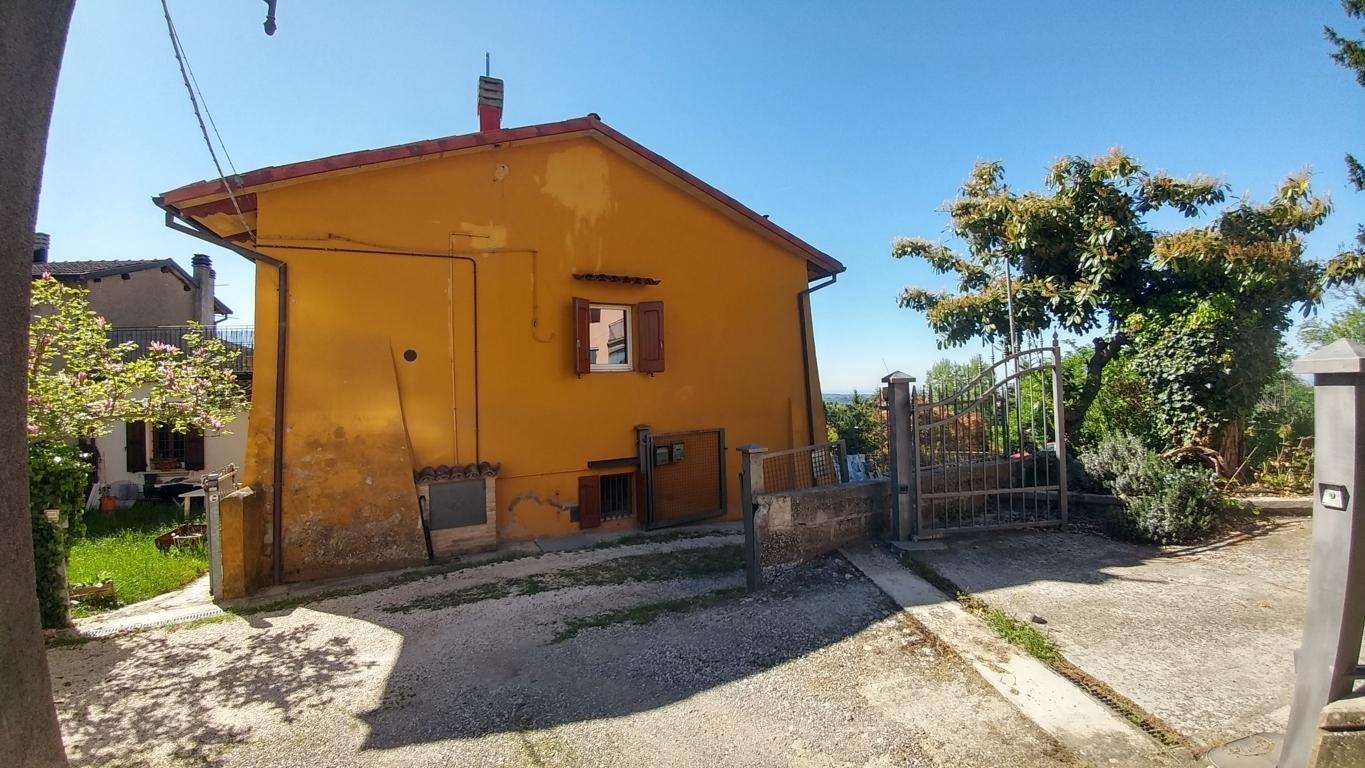 Villa a schiera in Via della Piscina 6, Zocca