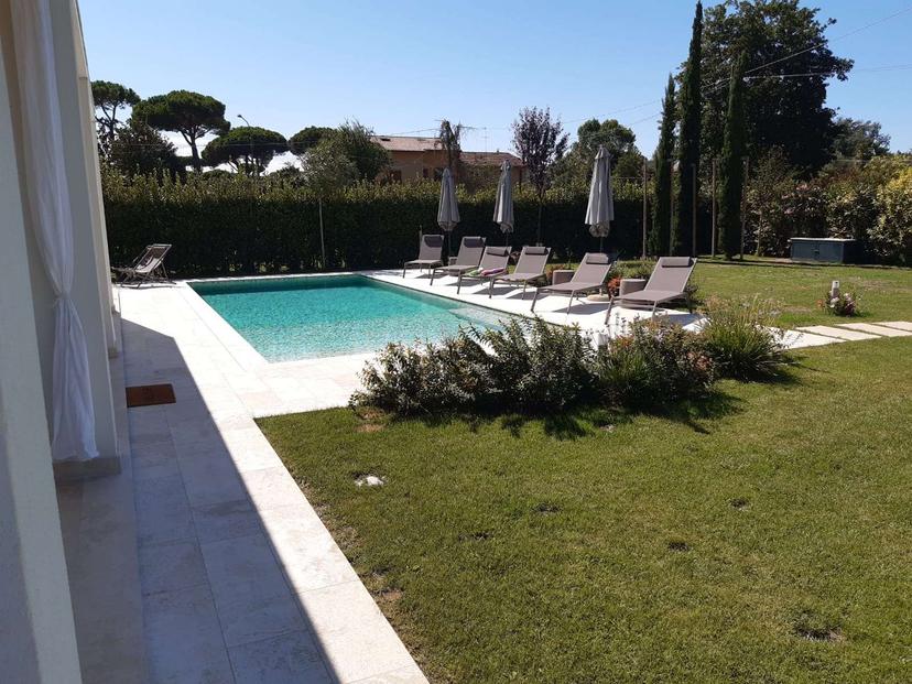 Villa unifamiliare in Via Marco Polo, Pietrasanta — foto 2 di 5