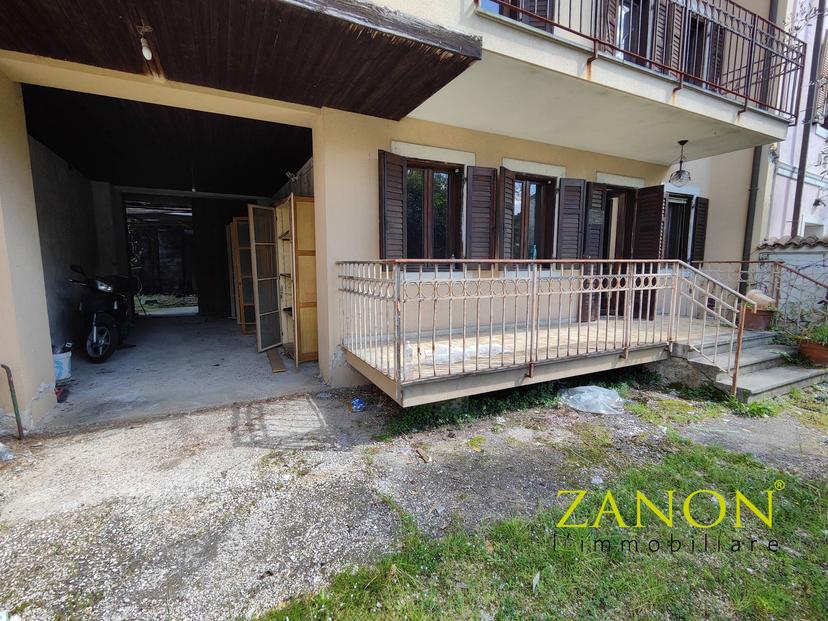 Casa indipendente in Viale XX Settembre 34, Gorizia — foto 2 di 5