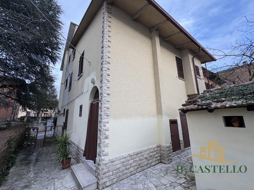 Villa a schiera in Via Indipendenza, Castiglione del Lago — foto 3 di 5