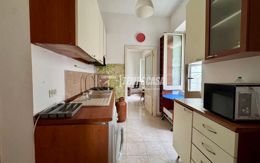 Trilocale in Vicolo Castellotto, San Felice a Cancello — foto 4 di 5