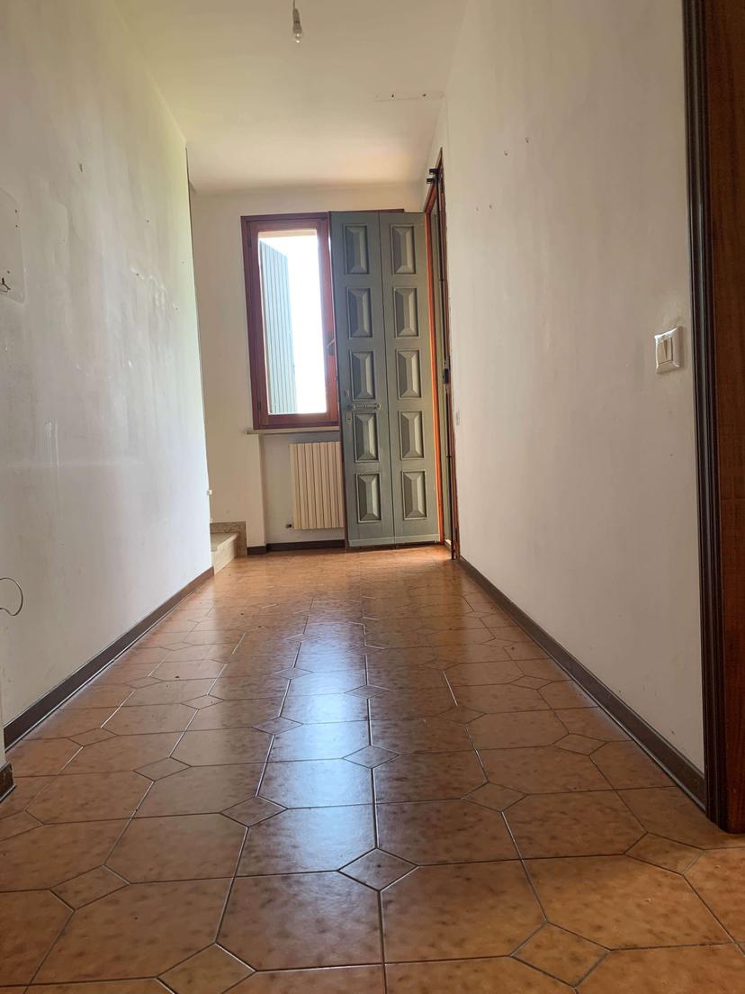 Appartamento in Via delle Regioni  74, Pesaro — foto 2 di 5
