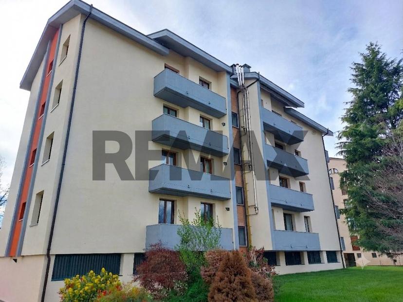 Trilocale in Via Velasca 54, Vimercate