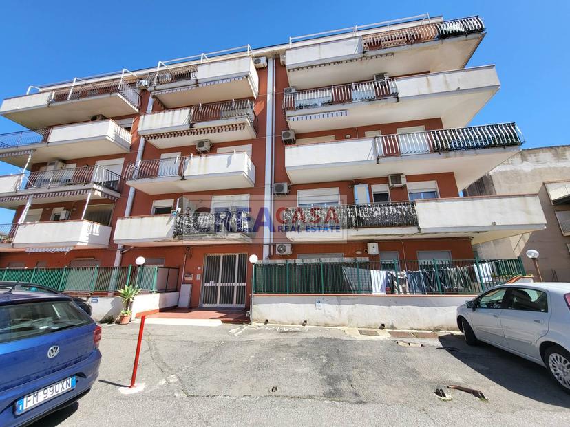 Quadrilocale in Via Sparagonà 10, Santa Teresa di Riva — foto 2 di 5