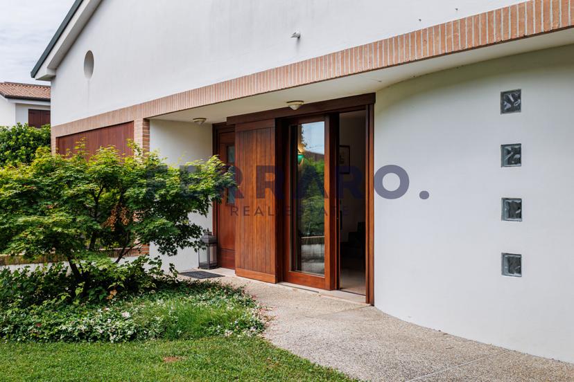 Casa indipendente in Via Amendola, Paese — foto 2 di 5