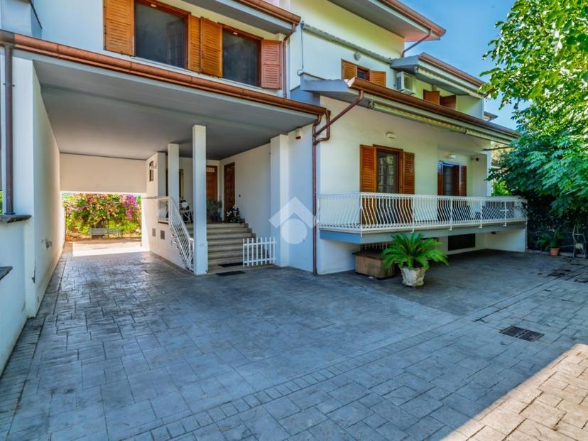 Villa a schiera in Via Sermonetana 141, Sermoneta — foto 2 di 5