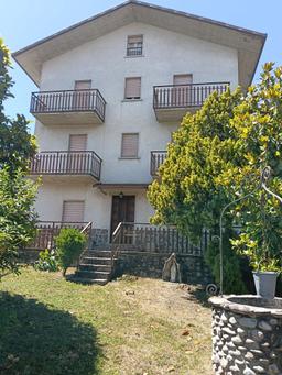 Porzione di casa, Rota d'Imagna