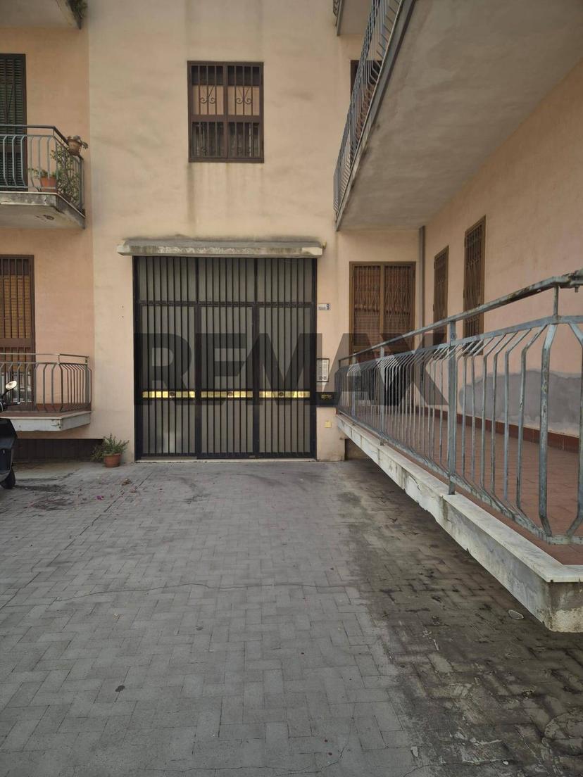 Quadrilocale in Via Taranto 12, Catania