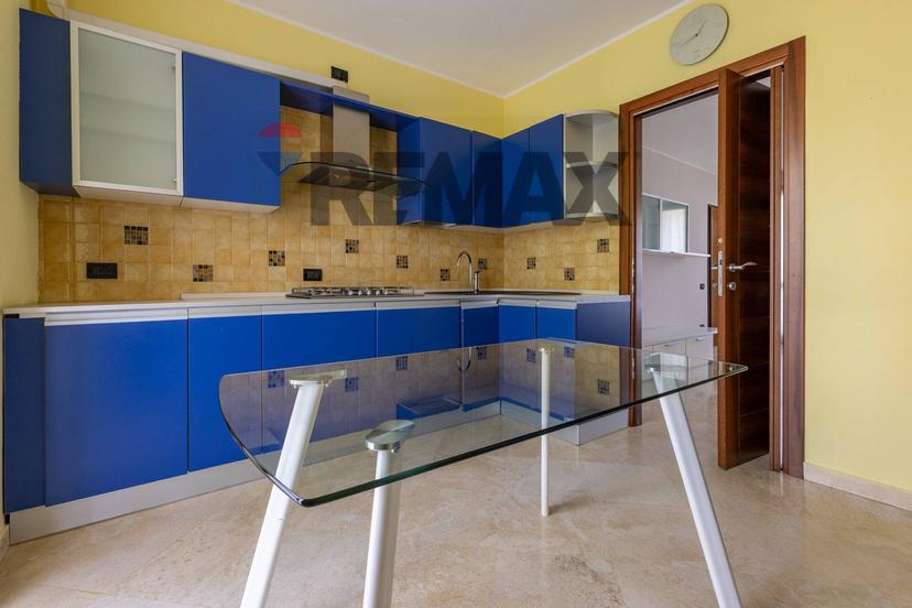 Trilocale in Via Gramsci 1, Vanzaghello — foto 3 di 5