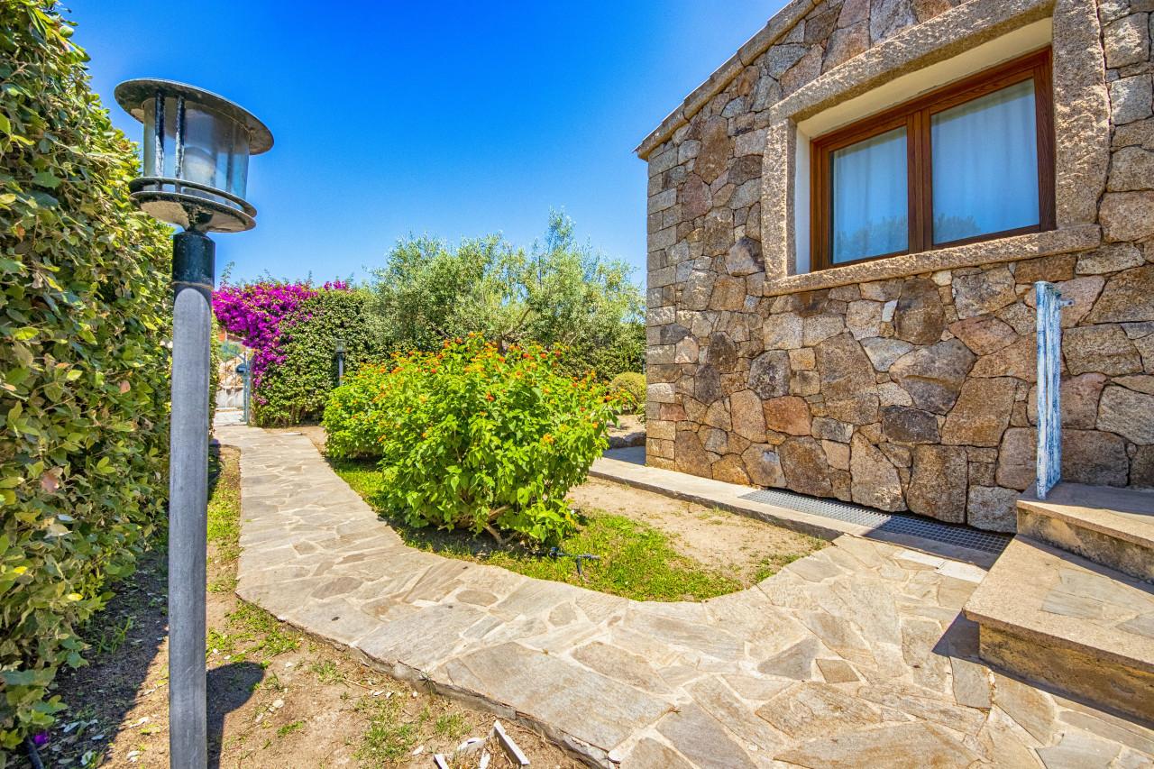 Villa a schiera in Via Mar Ligure, Olbia