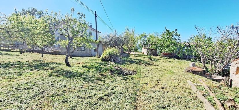 Rustico, Montebello di Bertona — foto 2 di 5