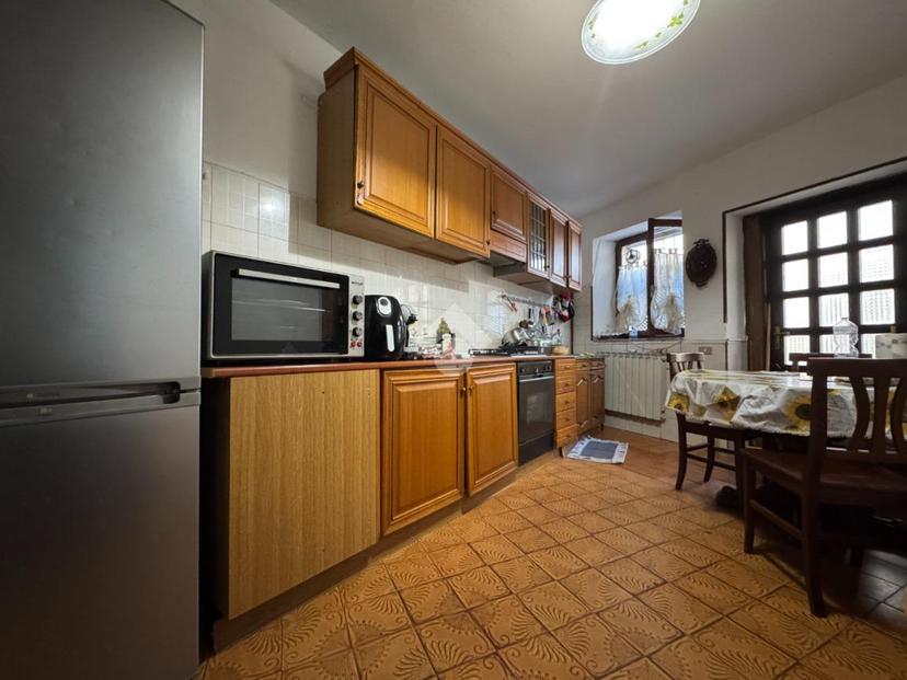 Casa indipendente in Via Mazzucchelli Carlo 14, Cameri — foto 4 di 5