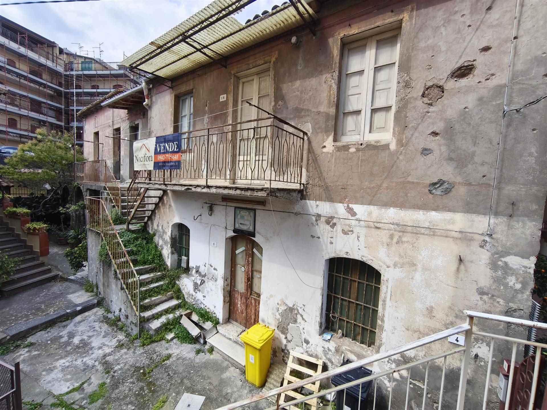 Villa in Via Pietro Mauro, Nizza di Sicilia