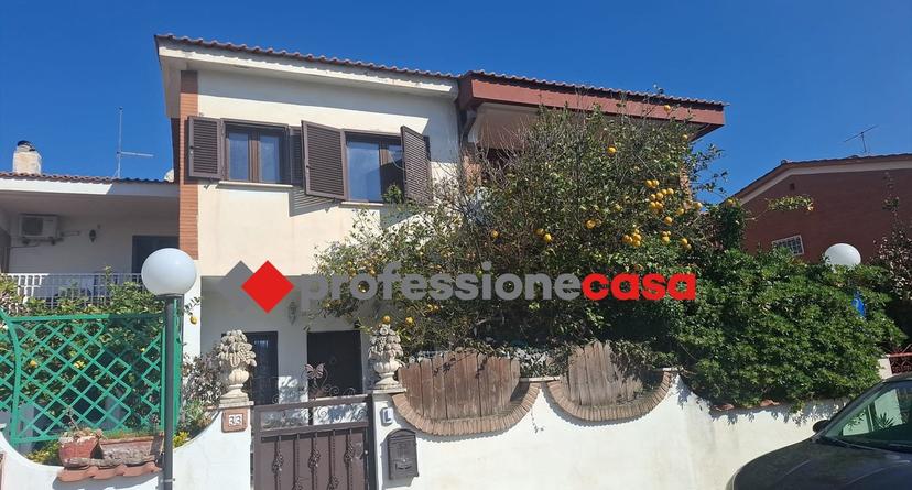 Villa a schiera in Via Leonardo da Vinci, Pomezia — foto 2 di 5