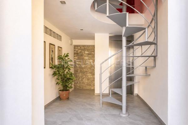 Quadrilocale in Via Paletta 10, Angera — foto 2 di 5