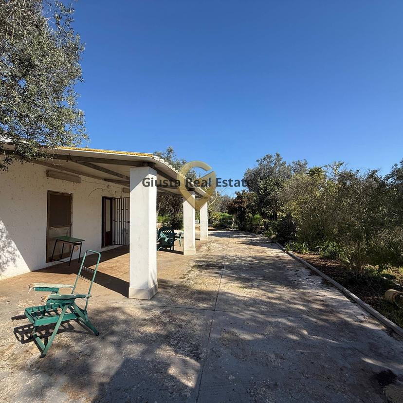Villa in Contrada Tanusci, Latiano — foto 4 di 5