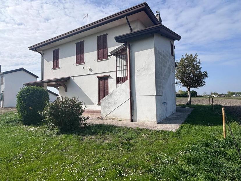 Villa in Via Giacomo Matteotti 23, Correzzola — foto 2 di 5