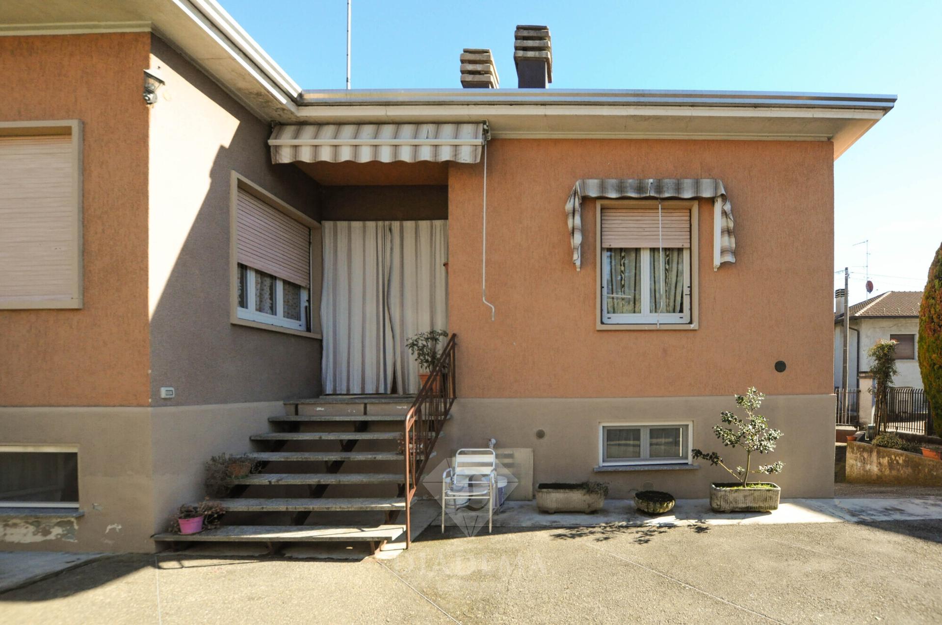 Casa indipendente, Besnate
