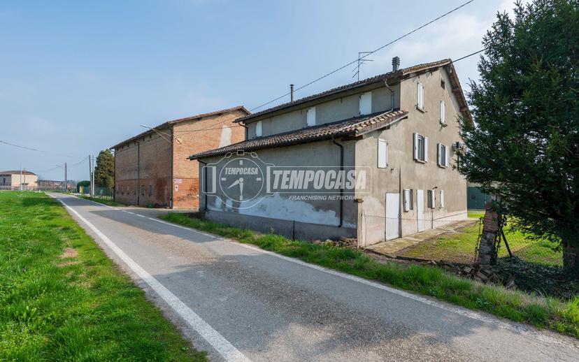 Casa colonica in Via Salimbene da Parma, Reggio nell'Emilia — foto 3 di 5