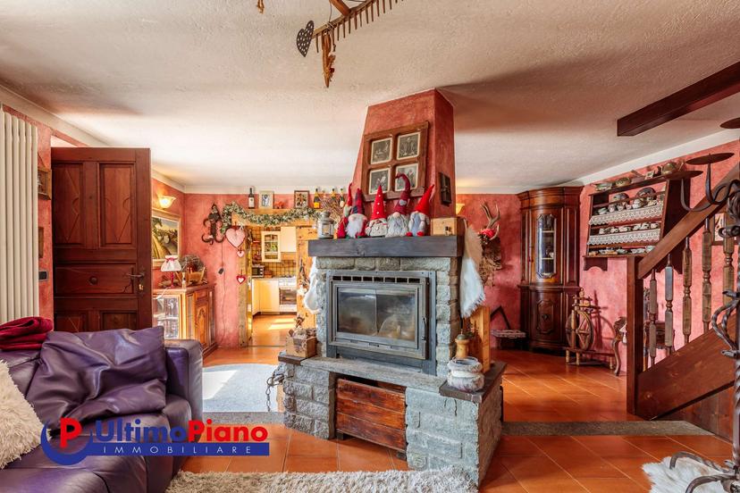 Casa indipendente in Frazione Arpuilles 9, Aosta — foto 2 di 5