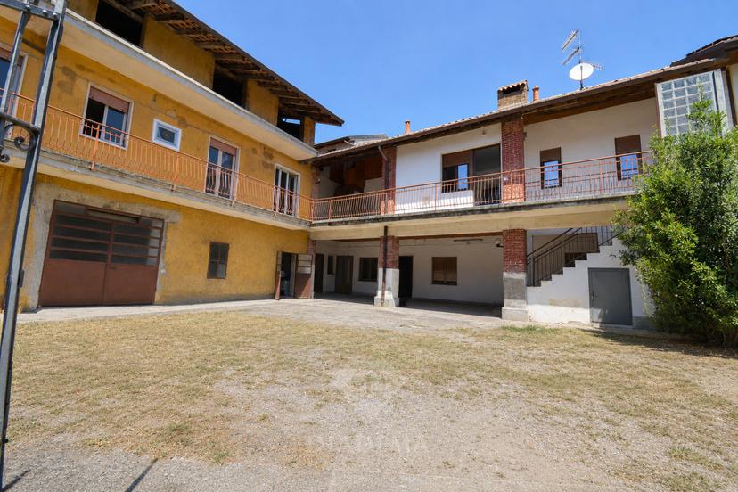 Trilocale in Via Matteotti 25, Vedano Olona — foto 2 di 5
