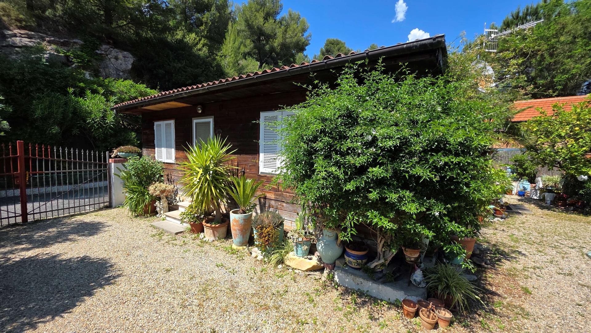 Casa indipendente in Via Pineta 70, Cisano sul Neva