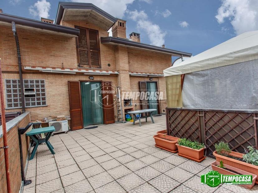 Bilocale in Via Italia 123, Muggiò — foto 2 di 5