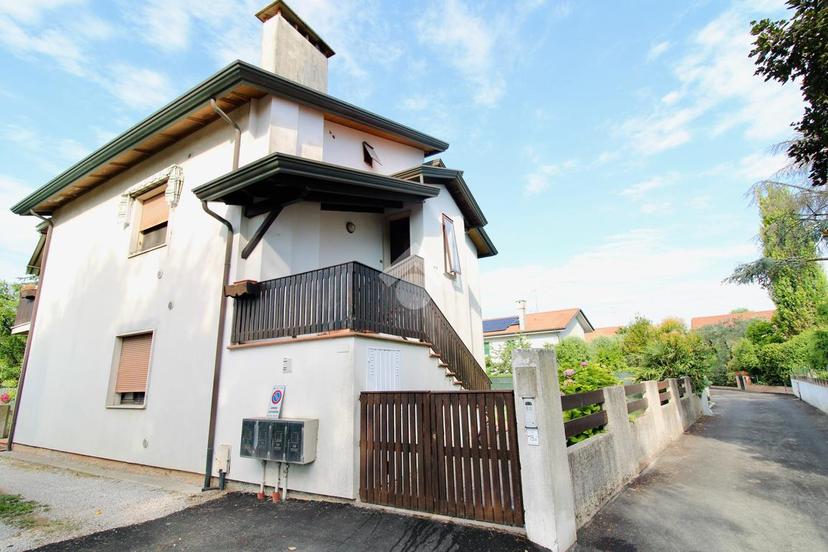 Villa in Via Paolo Veronese 15, Jesolo — foto 2 di 5